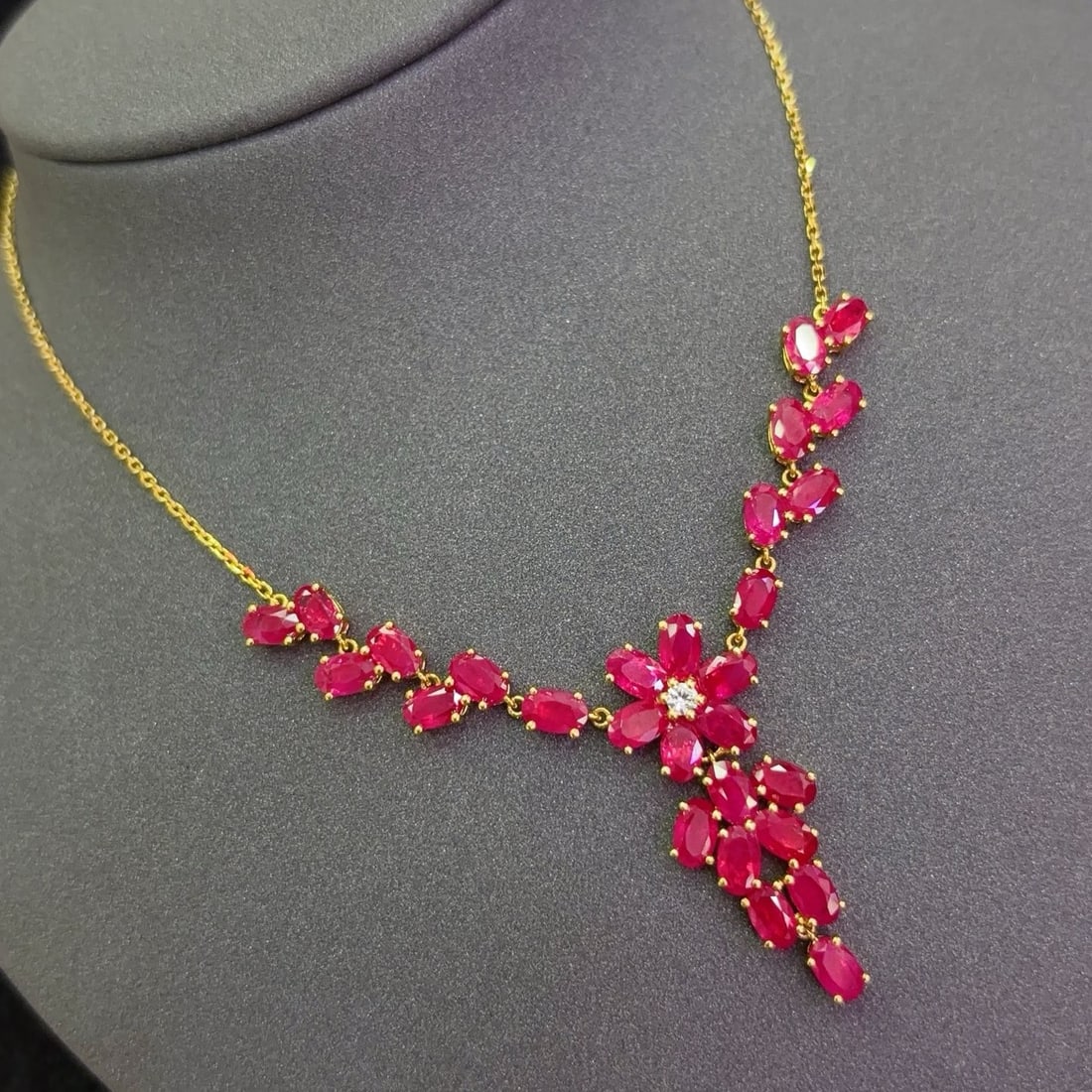 14k Gold 10.50 Ct Natural Ruby & Sapphire Necklace - 3