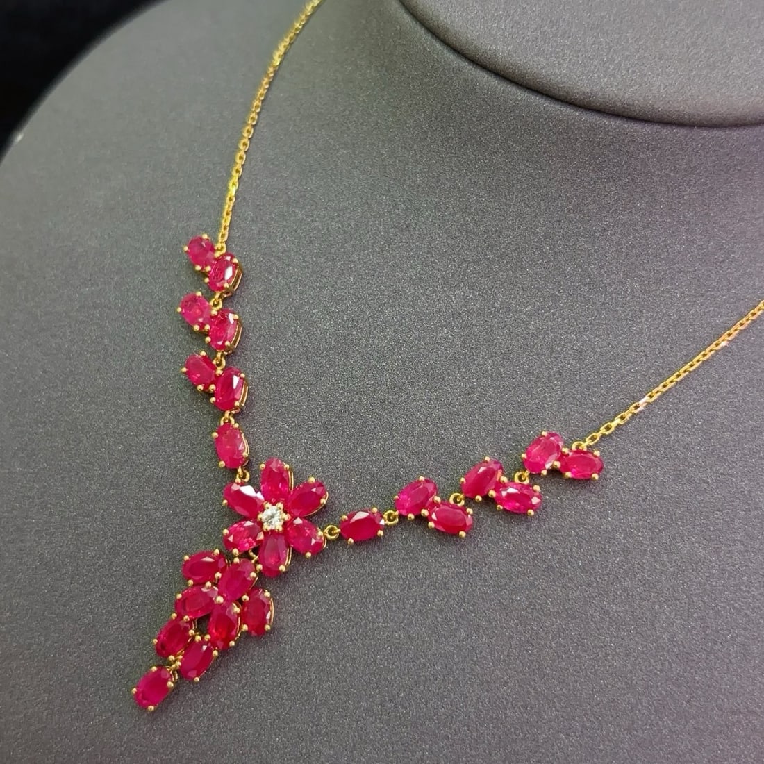 14k Gold 10.50 Ct Natural Ruby & Sapphire Necklace - 4