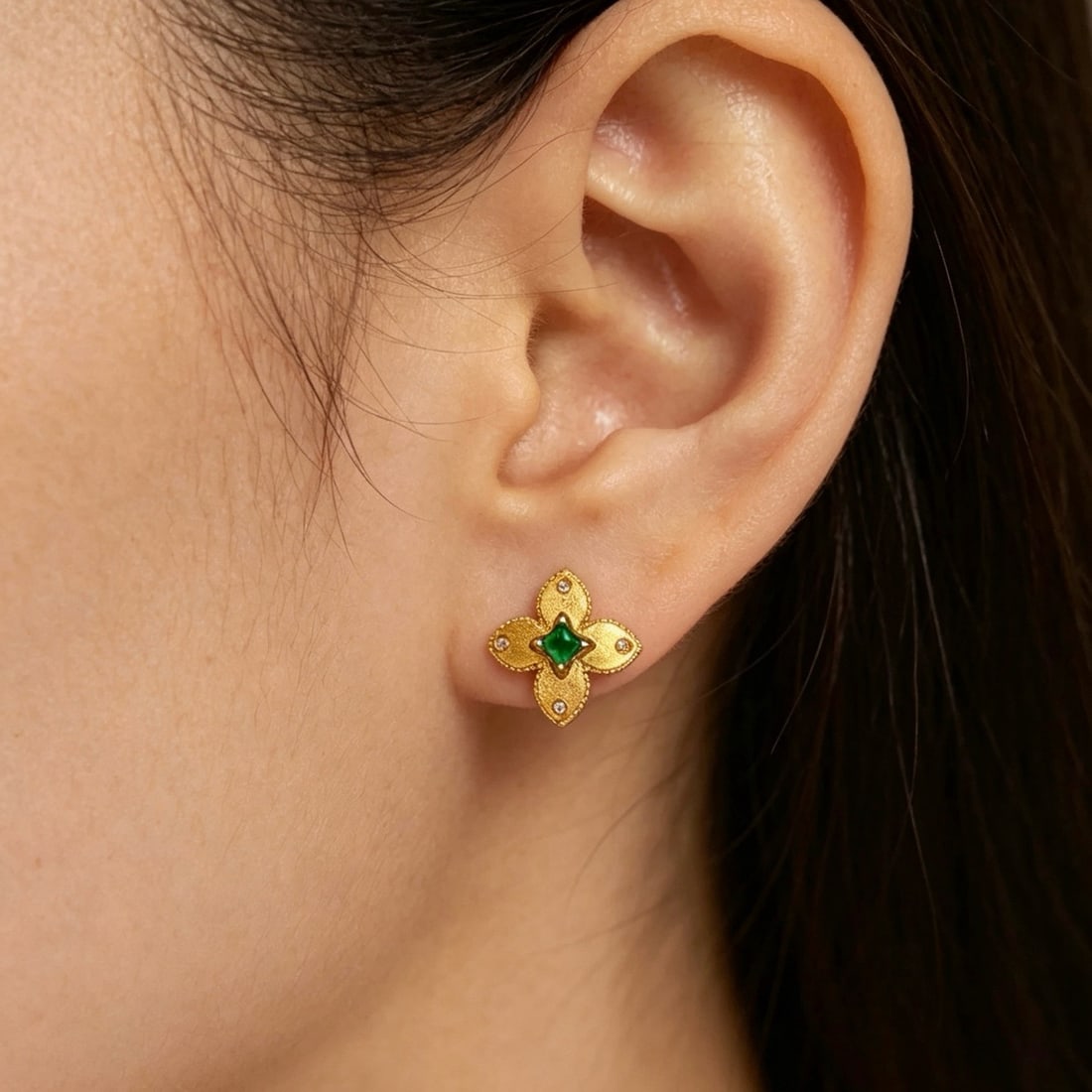 14k Gold 0.4 Ct Vivid Green Natural Emerald & Diamond Earrings - 6