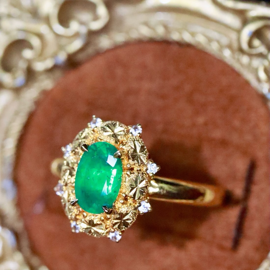 14k Gold 0.68 Ctw Natural Emerald & Diamond Ring - 2