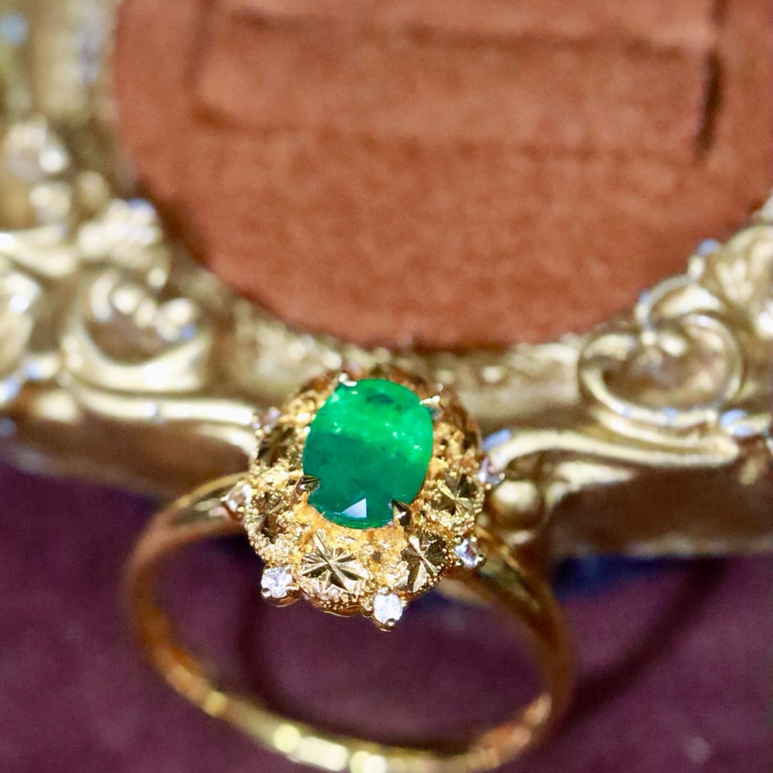 14k Gold 0.68 Ctw Natural Emerald & Diamond Ring - 3