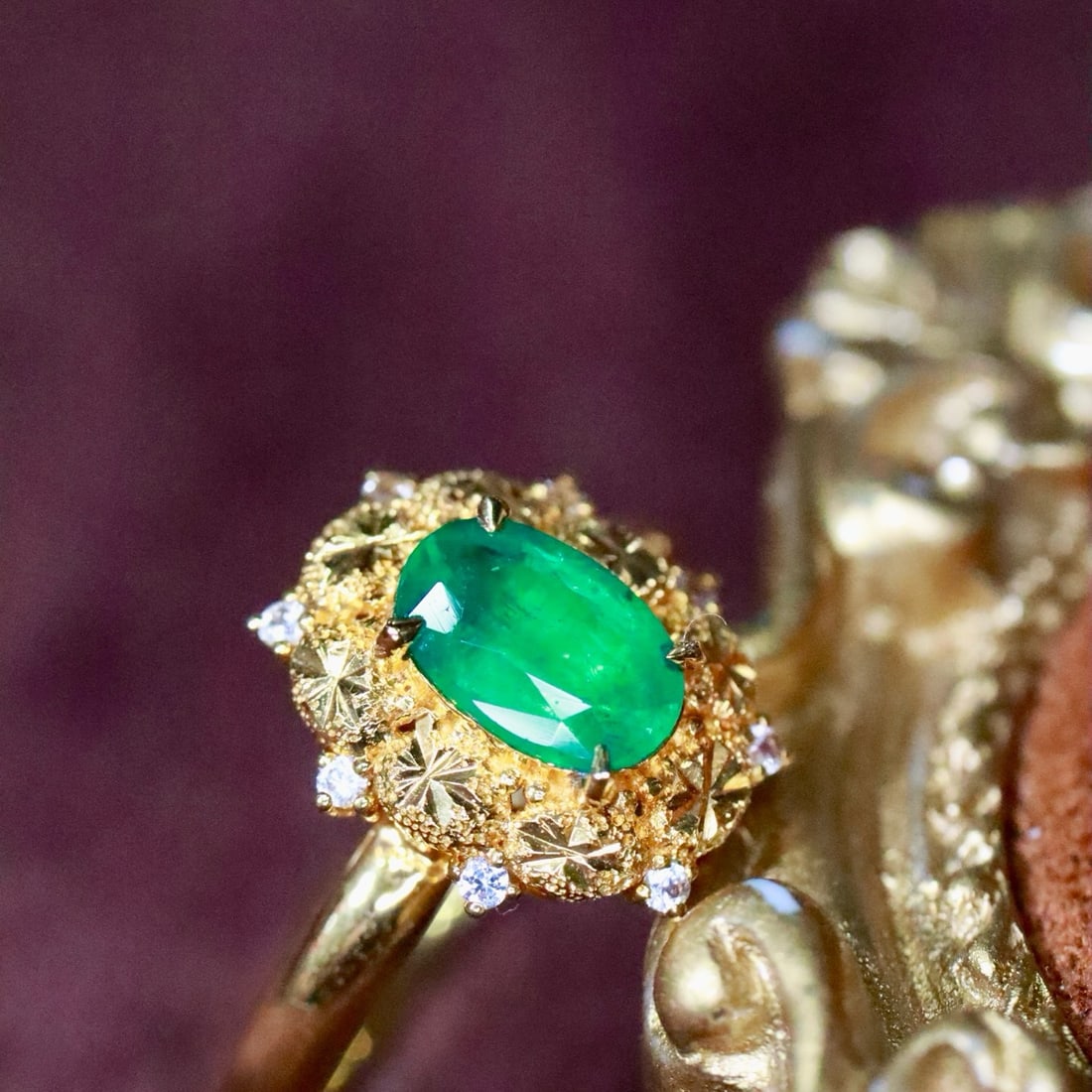 14k Gold 0.68 Ctw Natural Emerald & Diamond Ring - 4