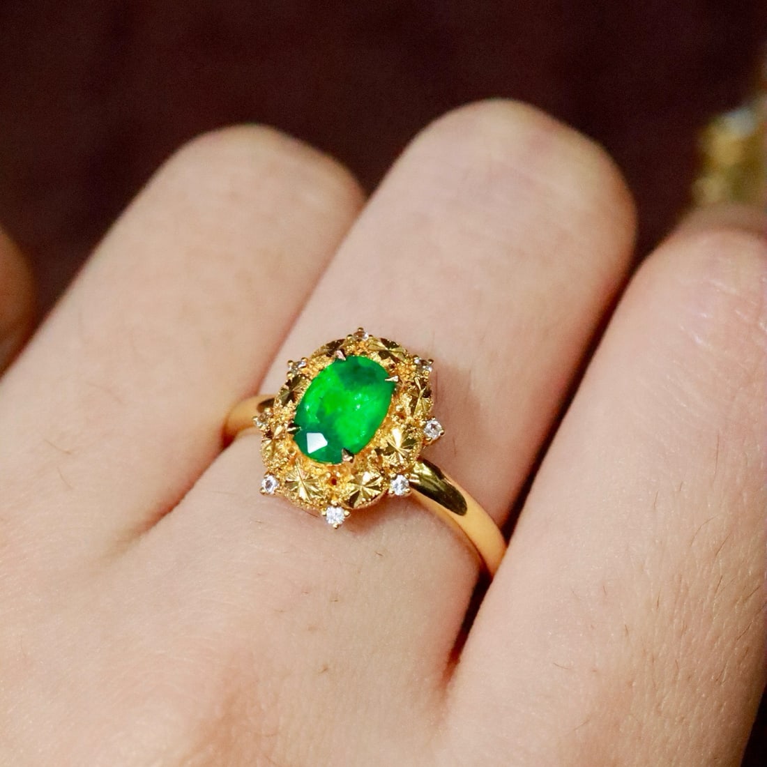 14k Gold 0.68 Ctw Natural Emerald & Diamond Ring - 5