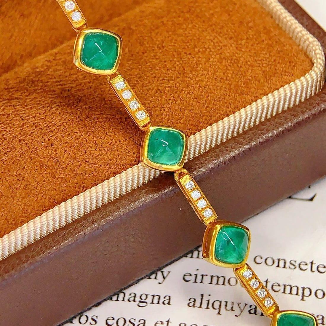 14k Gold 7.25 Ct Natural Emerald & Diamond Bracelet - 3