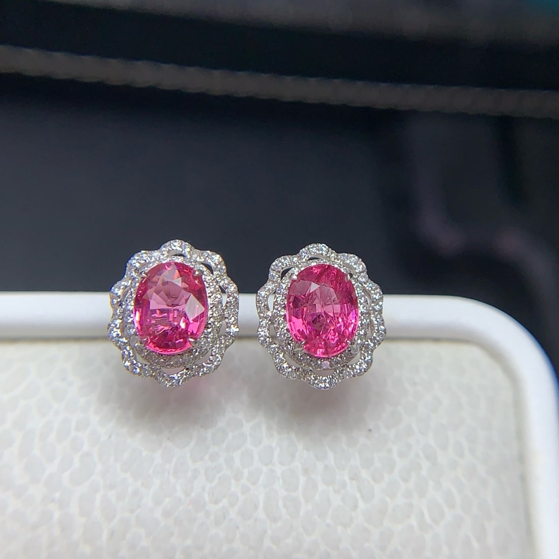 14k Gold 1.81 Ct Natural Spinel & Diamond Earrings - 2