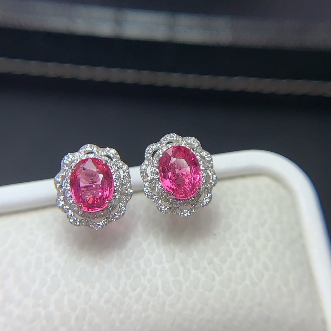 14k Gold 1.81 Ct Natural Spinel & Diamond Earrings - 6
