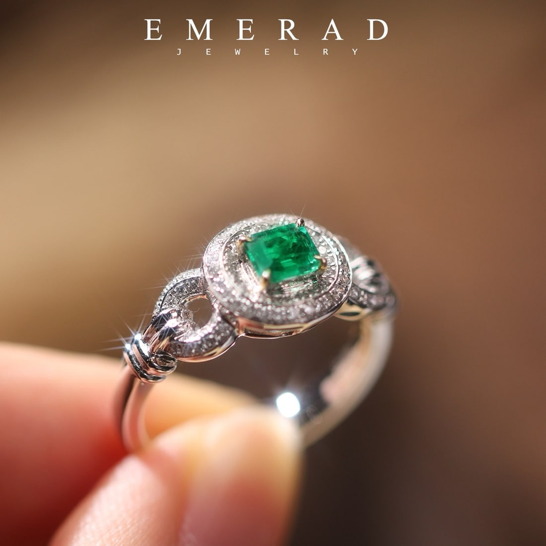 14k Gold 0.66 Ctw Natural Emerald & Diamond Ring - 4