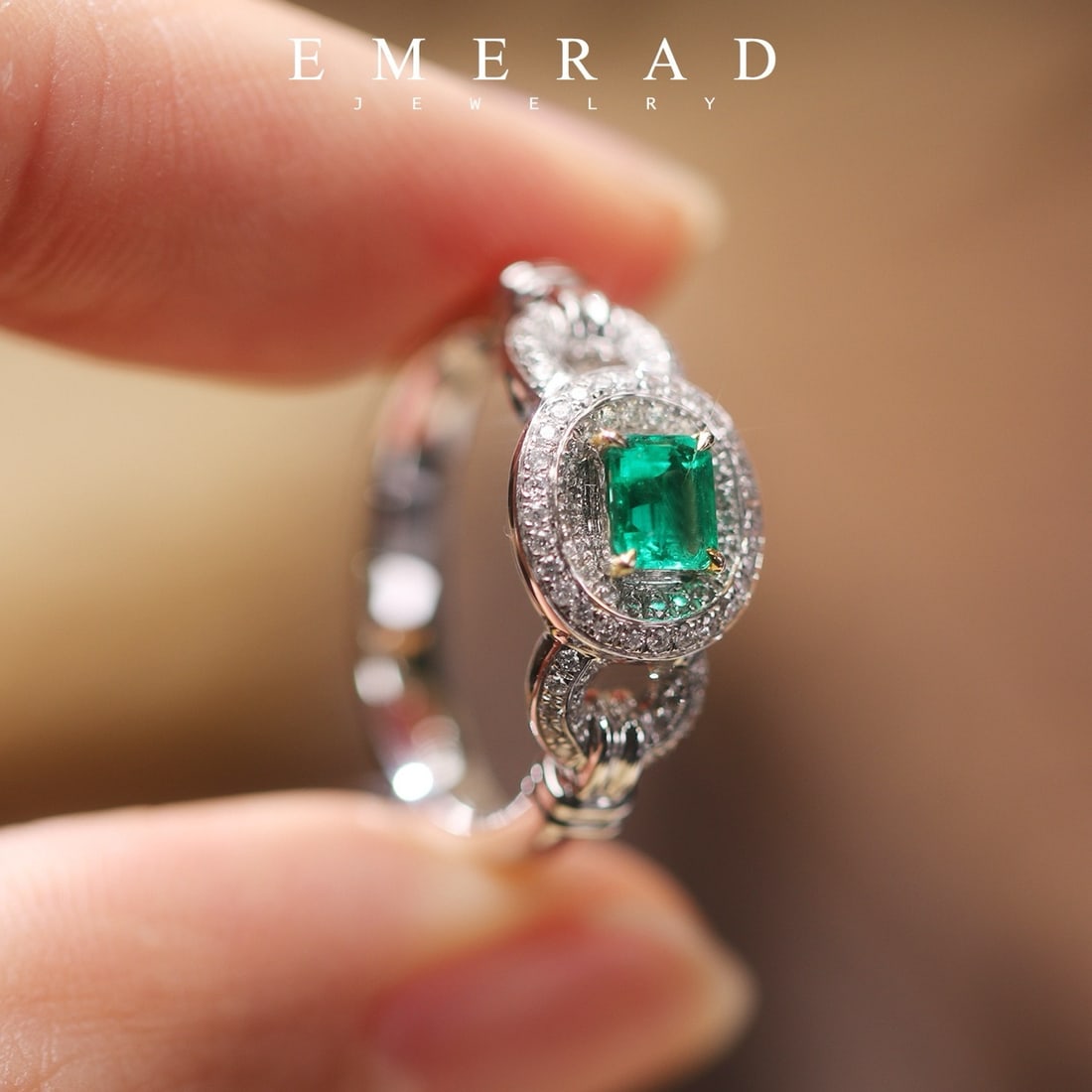 14k Gold 0.66 Ctw Natural Emerald & Diamond Ring - 5