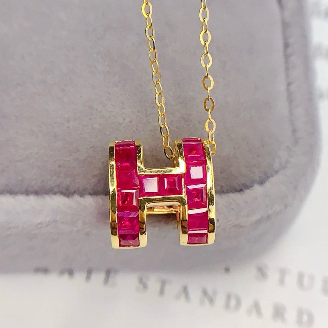 14k Gold 1.5 Ct Natural Ruby Necklace: Ref:231178066 // gold content:14k gold // main gemstone:ruby // shape:square // carat weight:1. 5ct // color:red // treatment:natural // Low Estimate: 3300 High Estimate: 5000 Condition: New