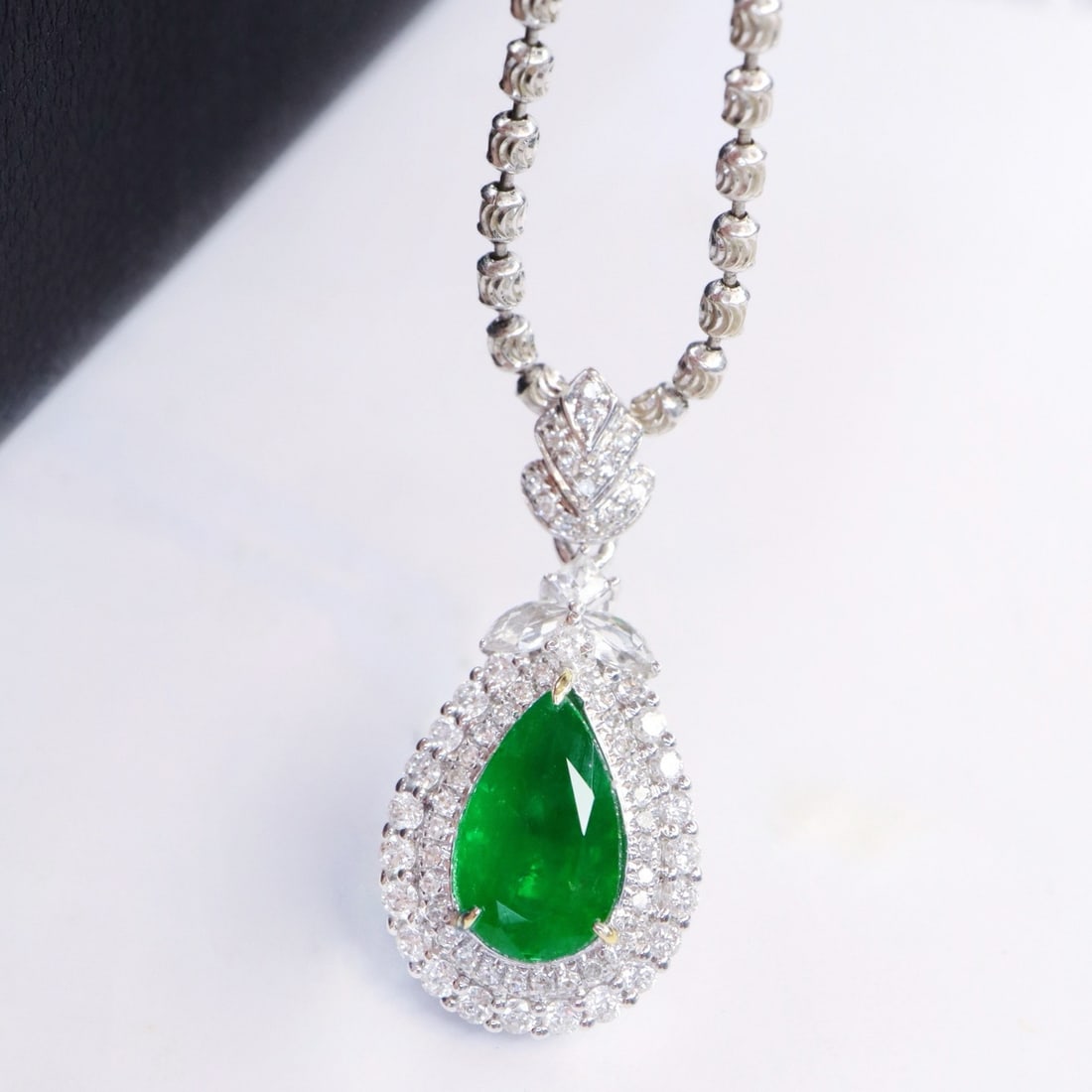 14k Gold 1.45 Ctw Vivid Green Natural Emerald & Diamond Pendant( Without Chain ) - 2