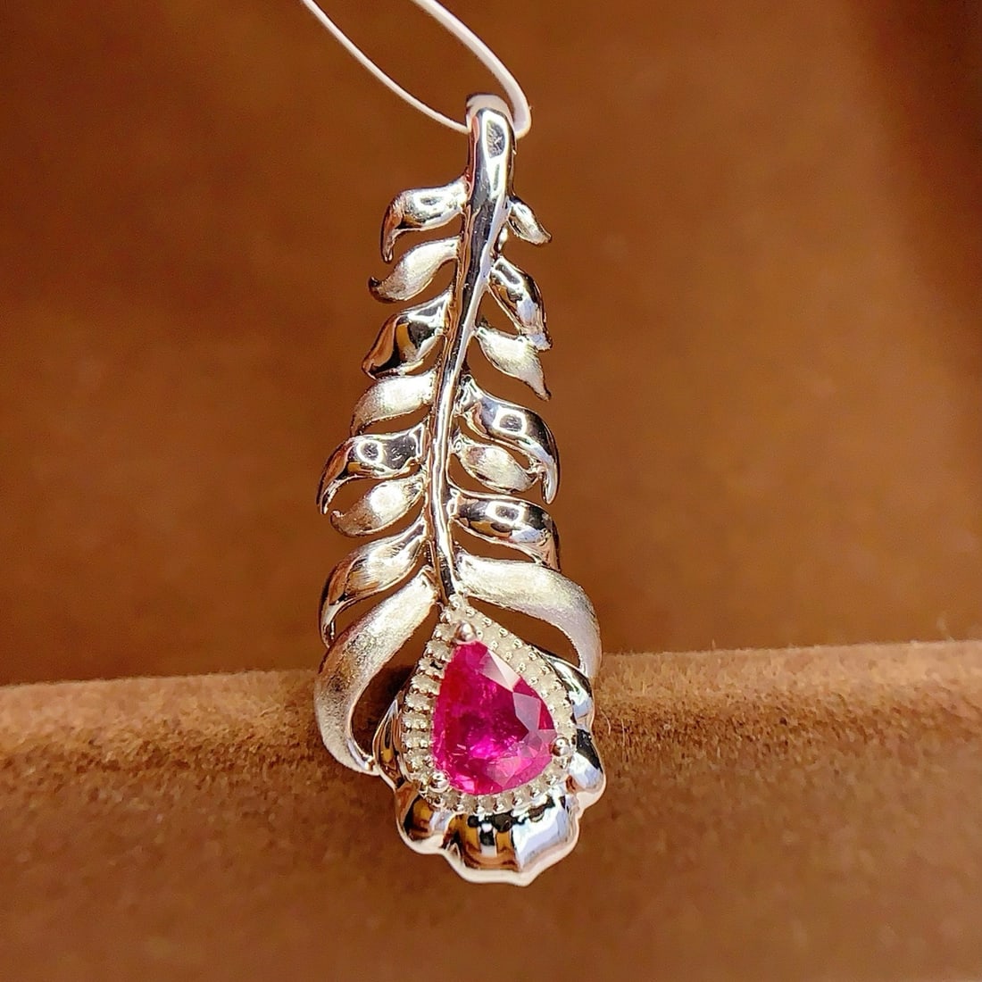 14k Gold 0.55 Ct Natural Ruby Pendant( Without Chain ): Ref:231178083 // gold content:14k gold // main gemstone:ruby // shape:pear // carat weight:0. 55ct // color:red // treatment:natural // High Estimate: 4300 Condition: New Low Estimate: 2900