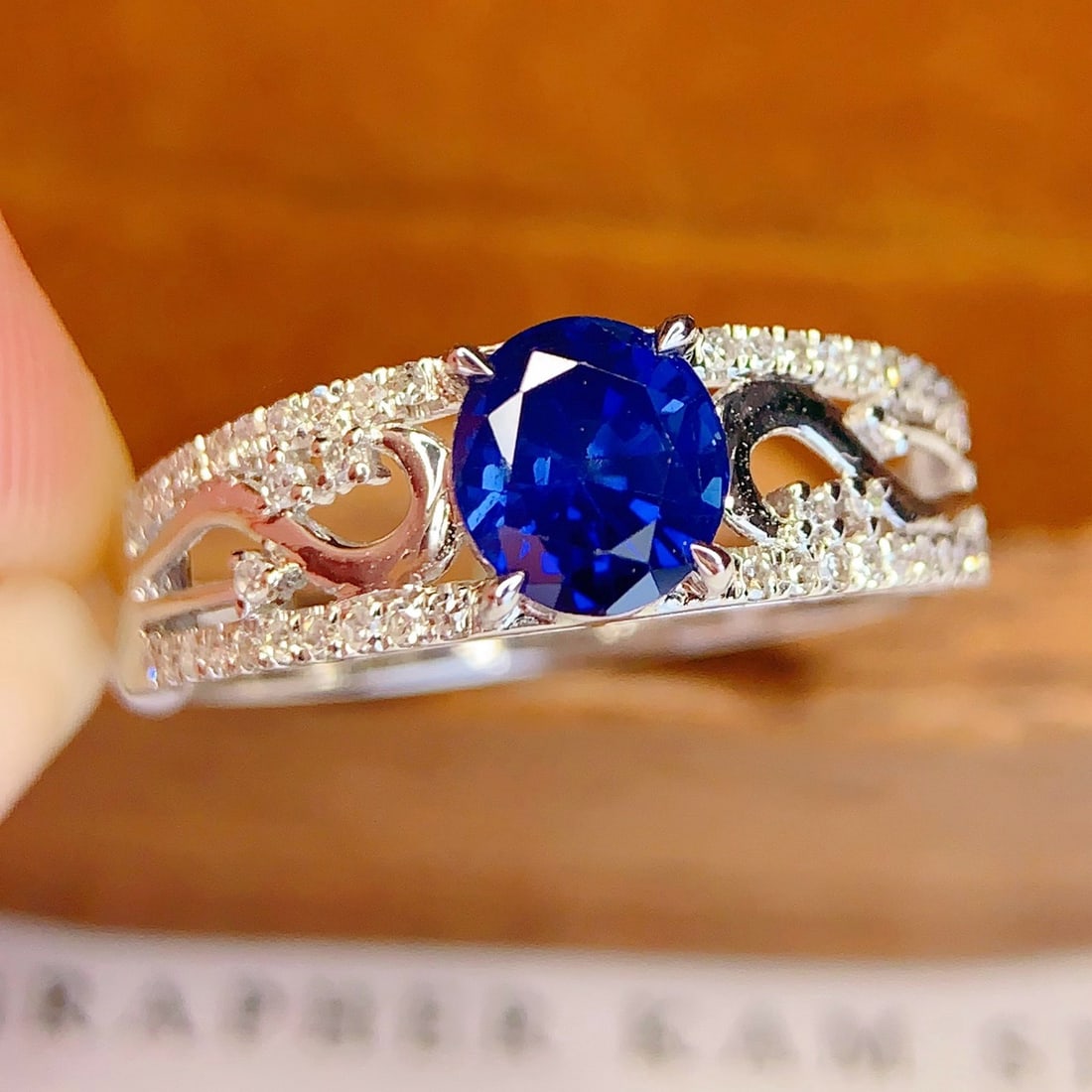 14k Gold 1.1 Ct Vivid Blue Natural Sapphire & Diamond Ring - 4