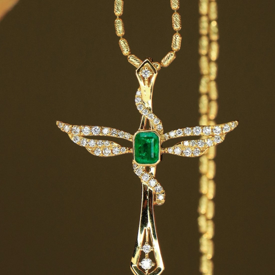 14k Gold 0.45 Ctw Vivid Green Natural Emerald & Diamond Pendant( Without Chain ) - 2