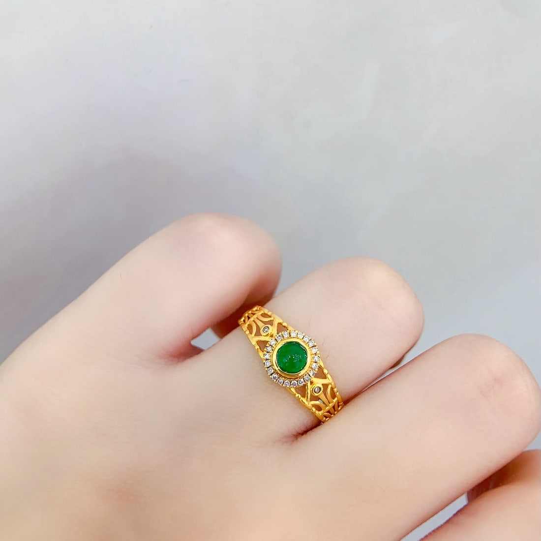 14k Gold 0.45 Ct Natural Emerald & Diamond Ring - 6