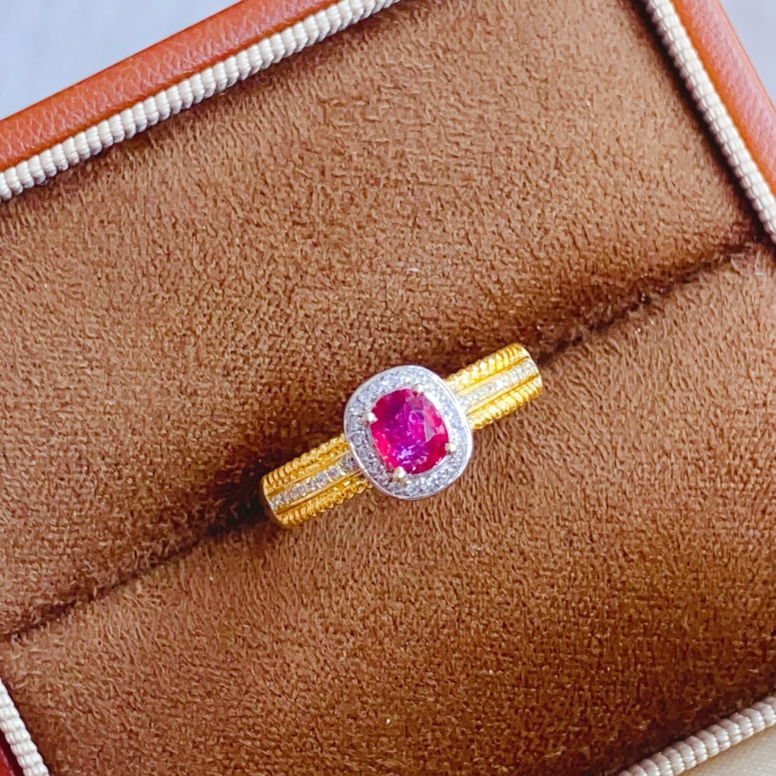 14k Gold 0.7 Ct Natural Ruby & Diamond Ring - 3