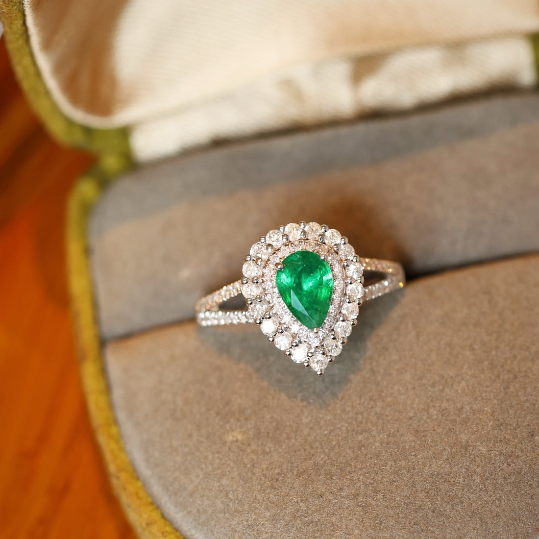 14k Gold 1.41 Ctw Natural Emerald & Diamond Ring - 4