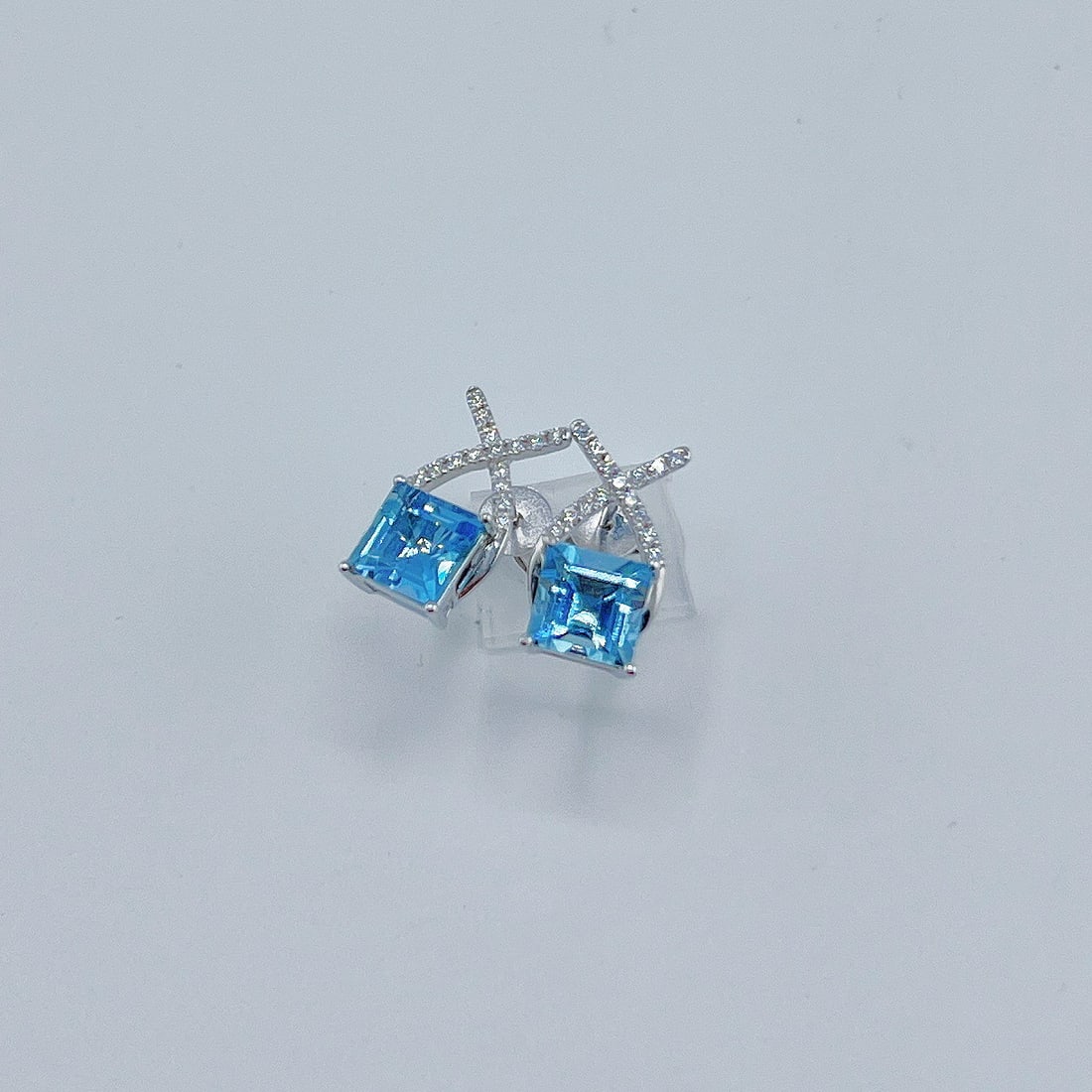 14k Gold 1.95 Ctw Natural Aquamarine & Diamond Earrings - 3