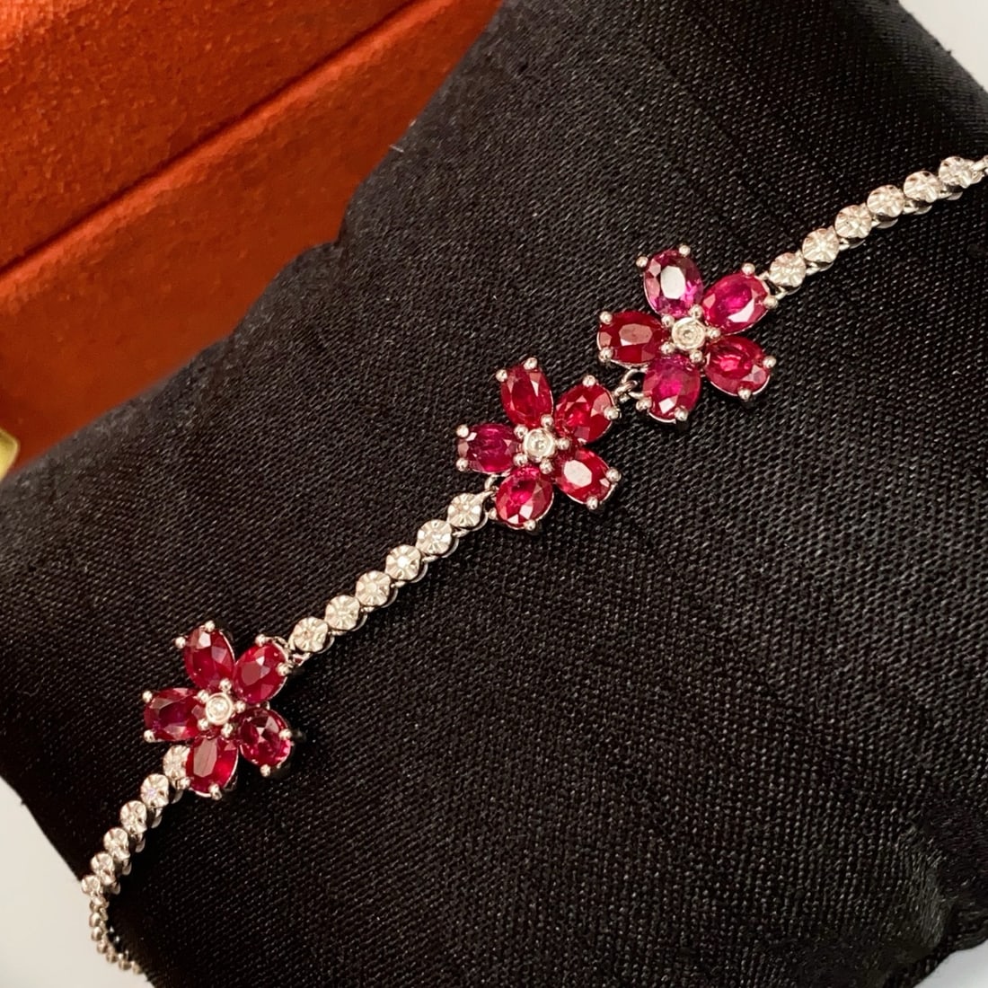 14k Gold 5.80 Ct Natural Ruby & Diamond Bracelet - 3
