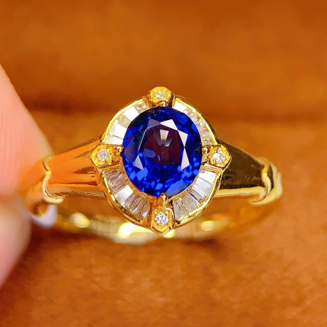 14k Gold 0.85 Ct Natural Sapphire & Diamond Ring - 2