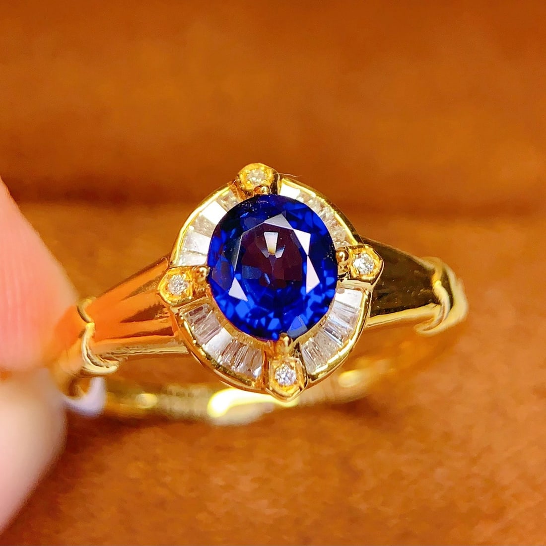 14k Gold 0.85 Ct Natural Sapphire & Diamond Ring - 3