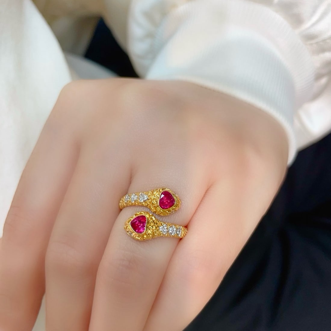 14k Gold 0.8 Ct Natural Ruby & Diamond Ring - 9