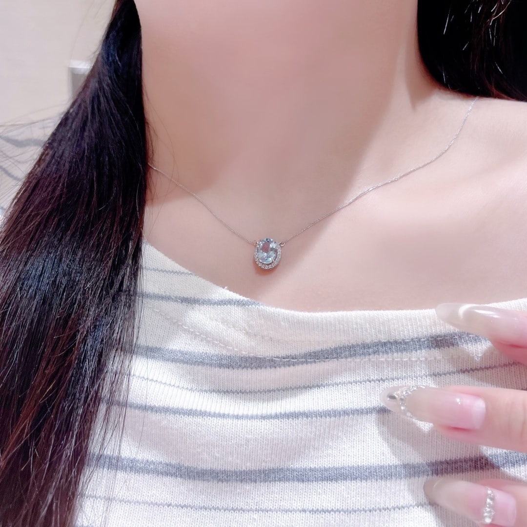 14k Gold 1.68 Ctw Natural Aquamarine & Diamond Necklace - 2