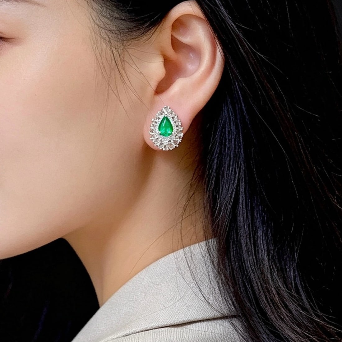 14k Gold 1.1 Ct Natural Emerald & Sapphire & Diamond Earrings - 5