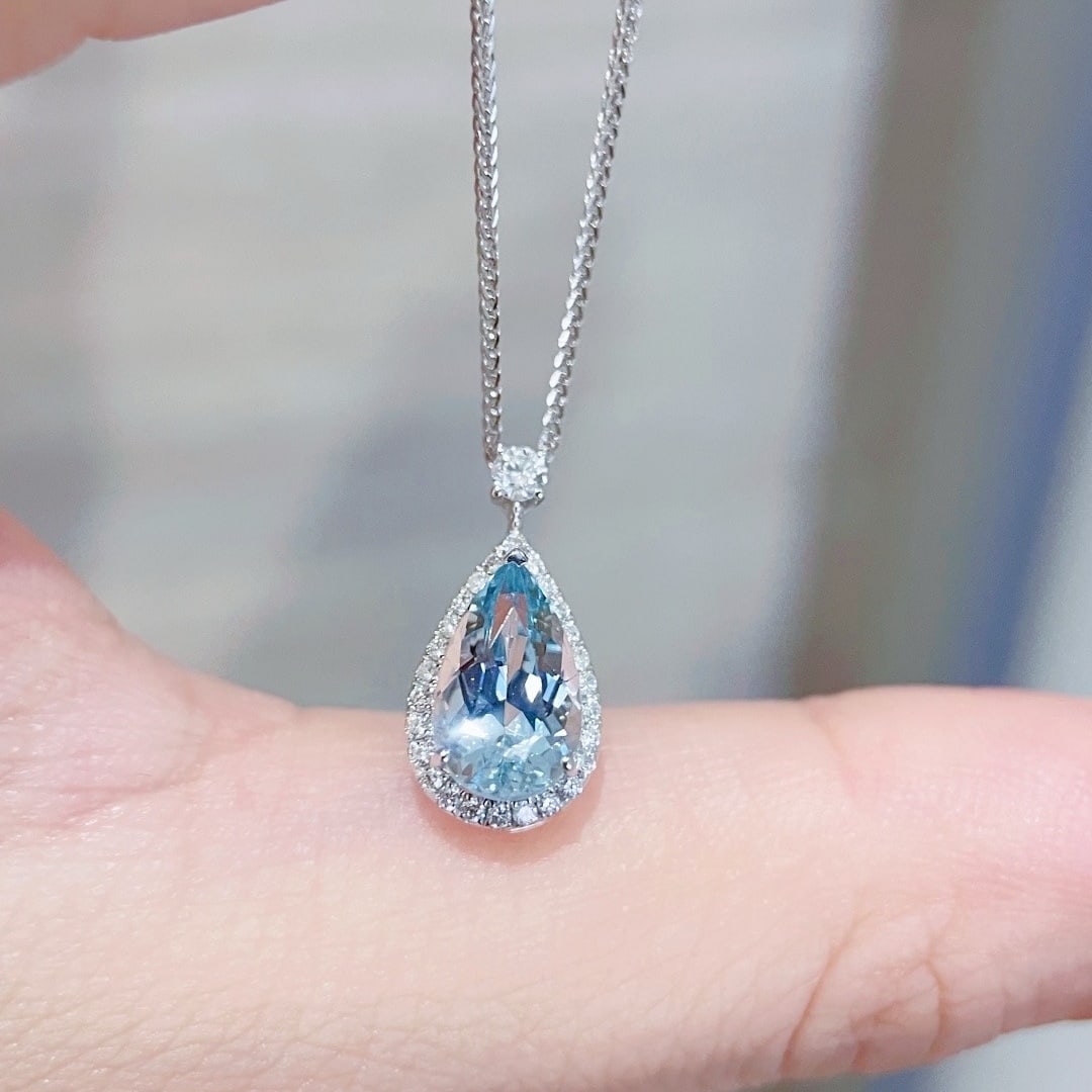 14k Gold 1.7 Ctw Natural Aquamarine & Diamond Pendant( Without Chain ) - 3