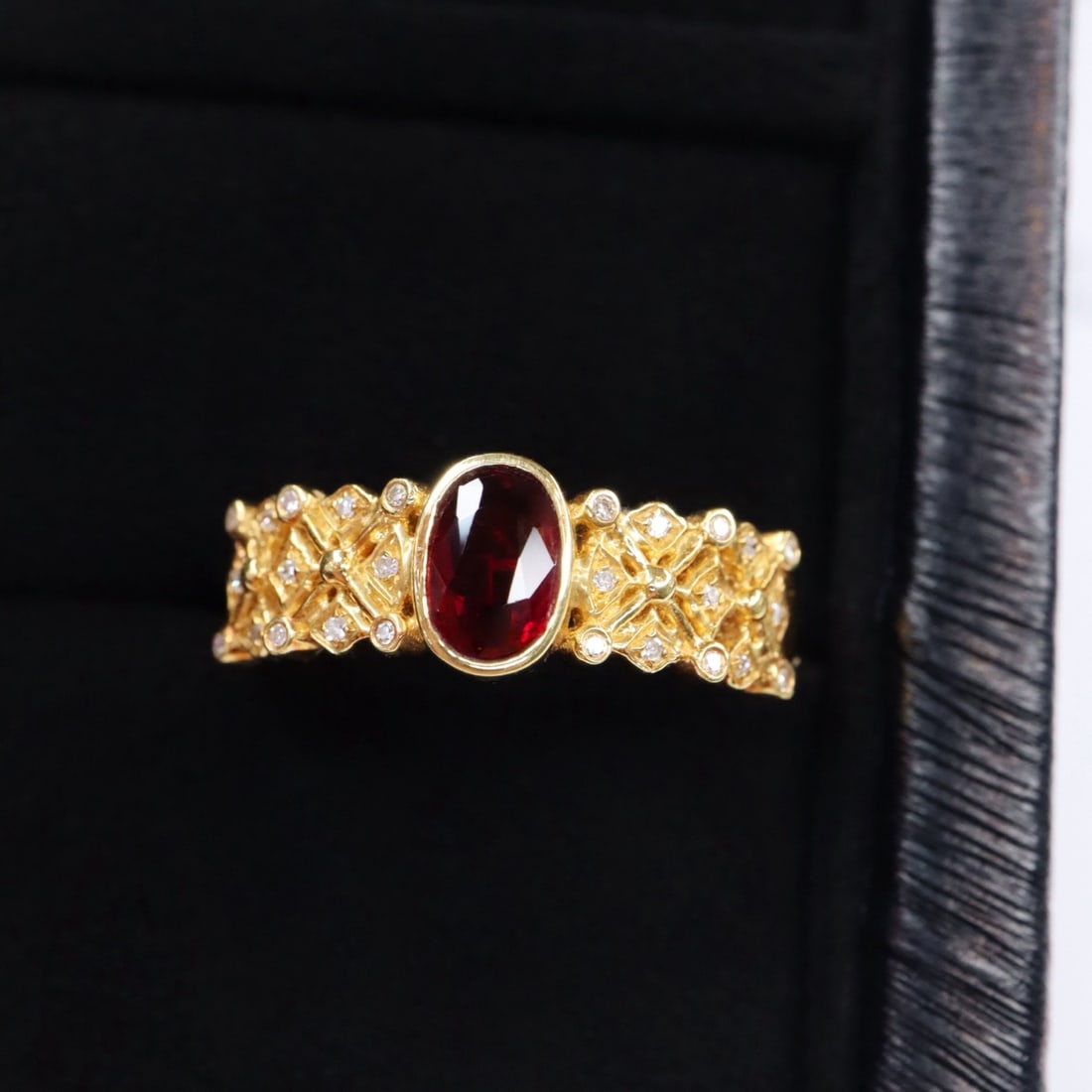 14k Gold 0.86 Ctw Natural Ruby & Diamond Ring - 3