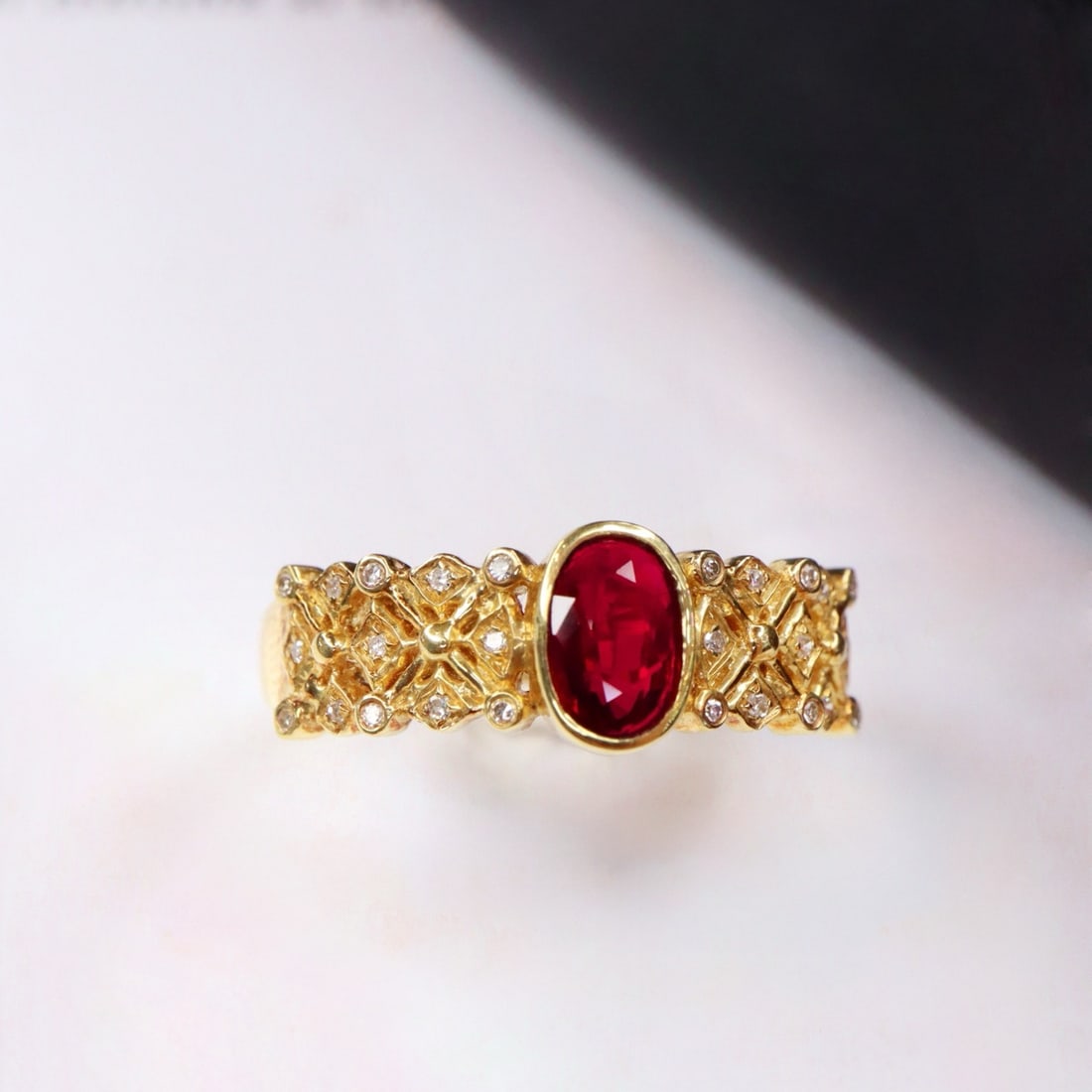 14k Gold 0.86 Ctw Natural Ruby & Diamond Ring - 4