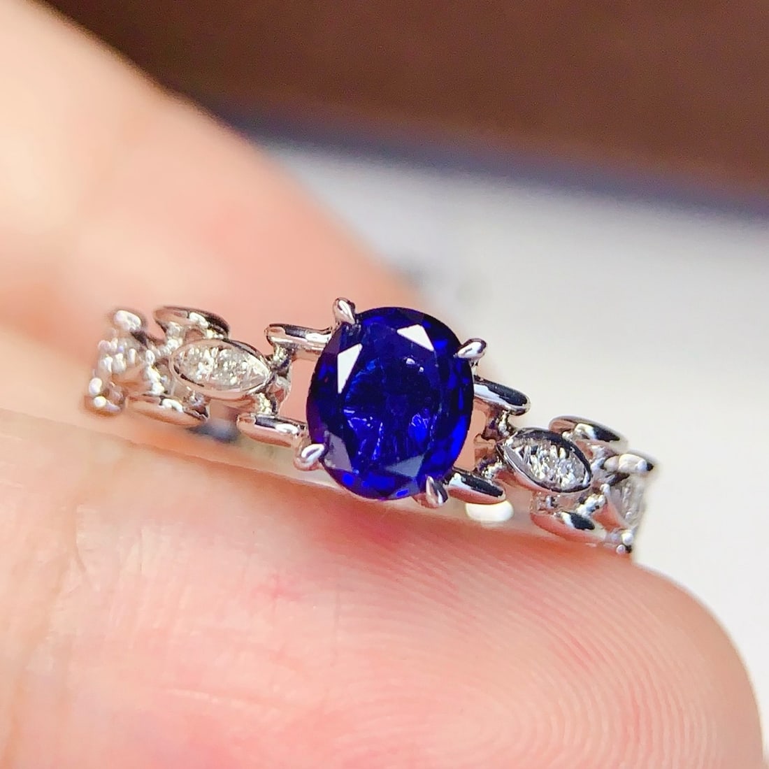 14k Gold 0.85 Ct Natural Sapphire & Diamond Ring - 3