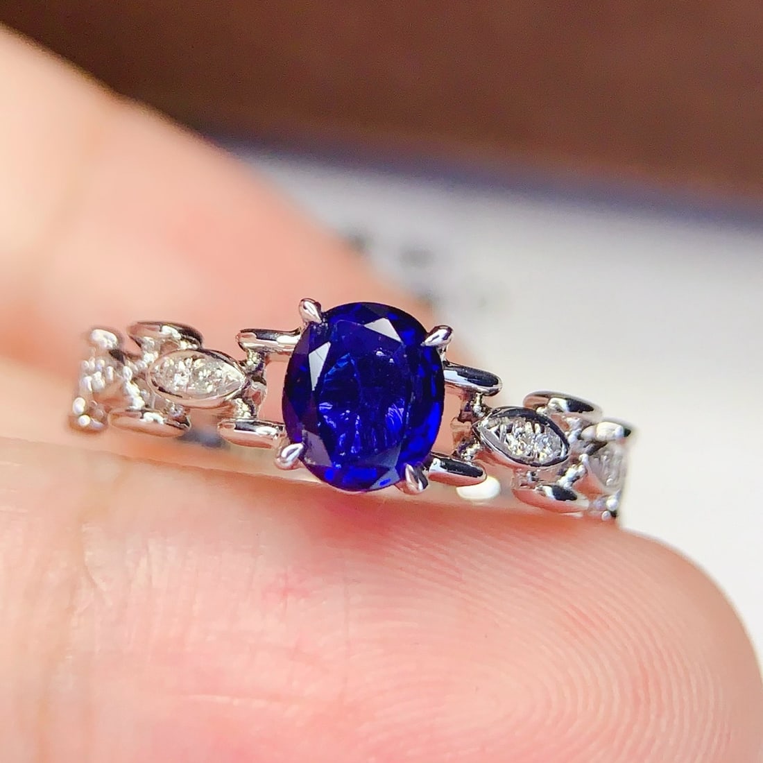 14k Gold 0.85 Ct Natural Sapphire & Diamond Ring - 5