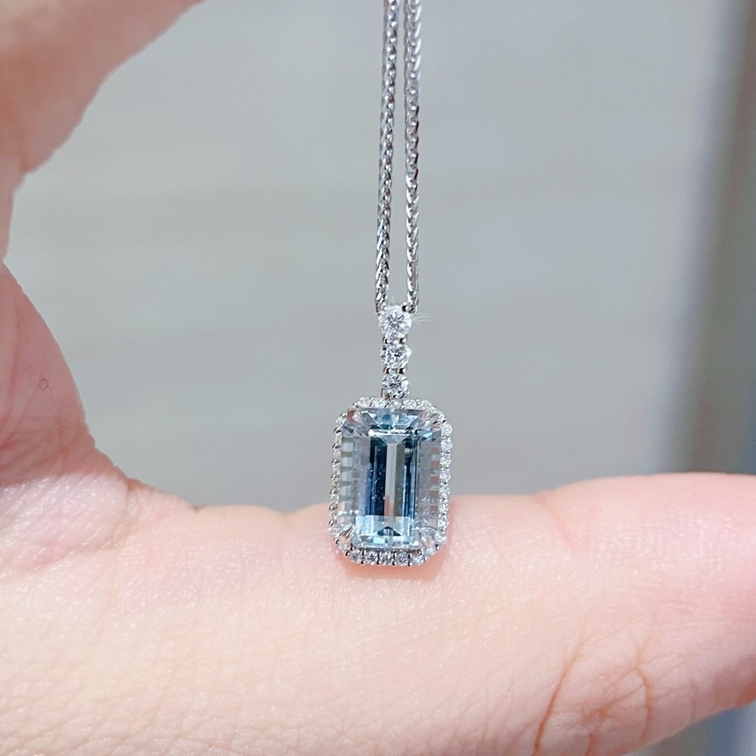 14k Gold 1.6 Ctw Natural Aquamarine & Diamond Pendant( Without Chain ) - 3