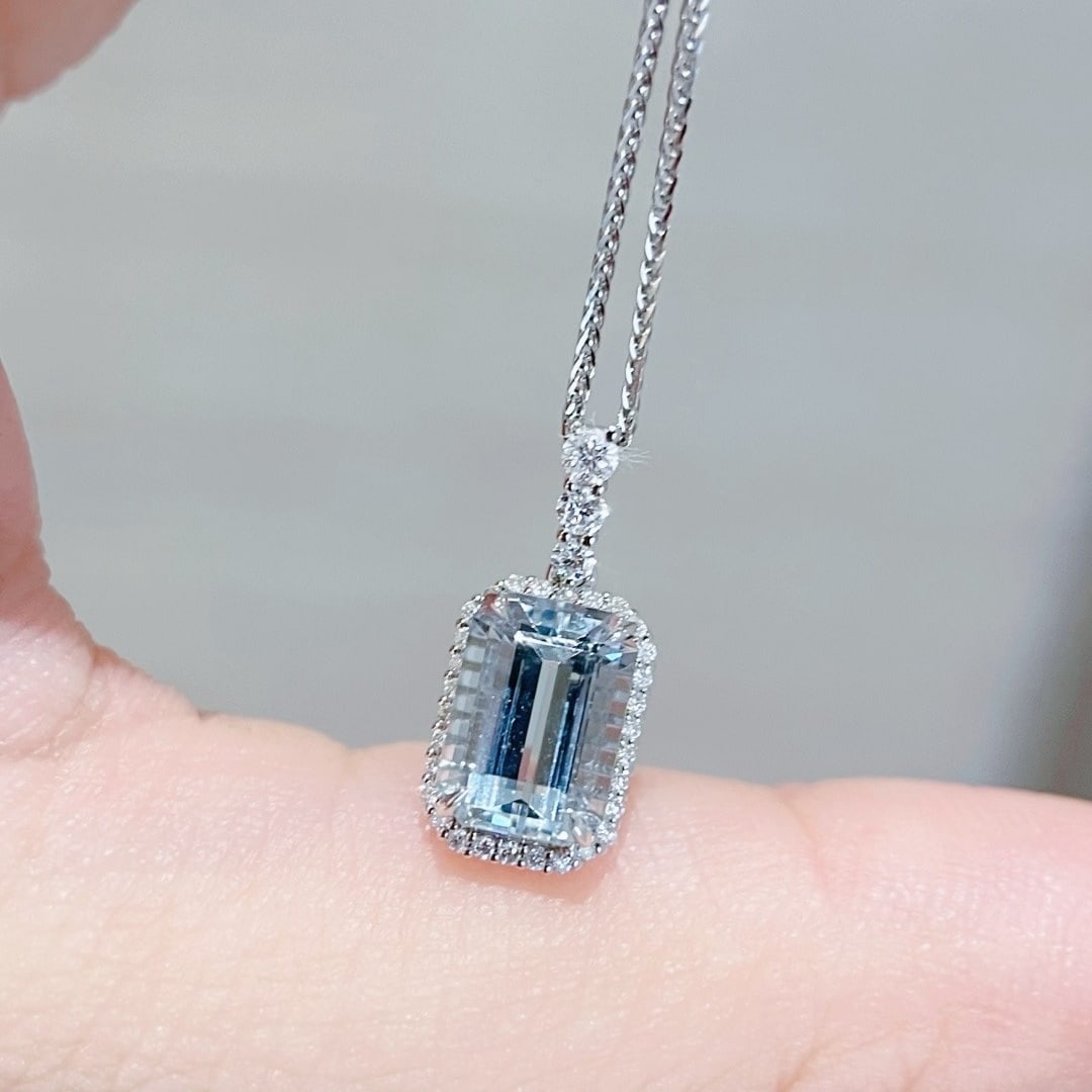 14k Gold 1.6 Ctw Natural Aquamarine & Diamond Pendant( Without Chain ) - 4
