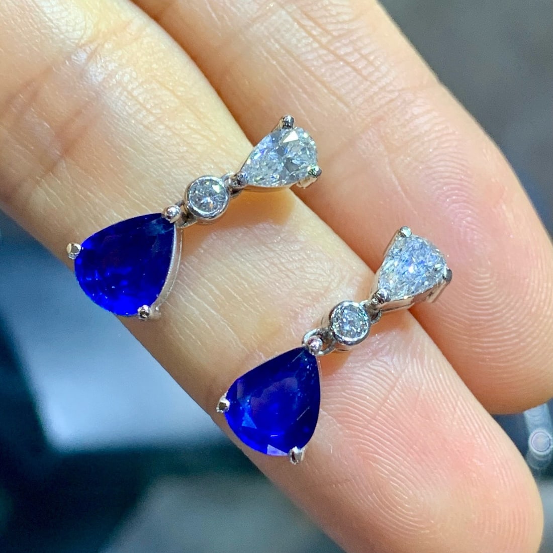 14k Gold 3.23 Ctw Natural Sapphire & Diamond Earrings: Ref:231178198 // gold content:14k gold // main gemstone:sapphire // shape:pear // carat weight:2. 48ct // color:royal blue // treatment:natural // // adjacent gemstone 2 : diamond // shape:multiple