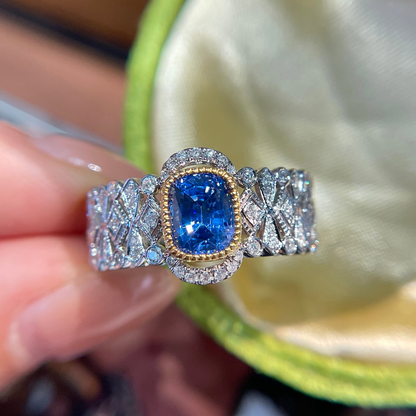 14k Gold 1.10 Ct Natural Sapphire & Diamond Ring: Ref:231178206 // gold content:14k gold // ring size:7. 25us // // main gemstone:sapphire // shape:cushion // carat weight:1. 10ct // color:blue // treatment:natural // // adjacent gemstone 2 :