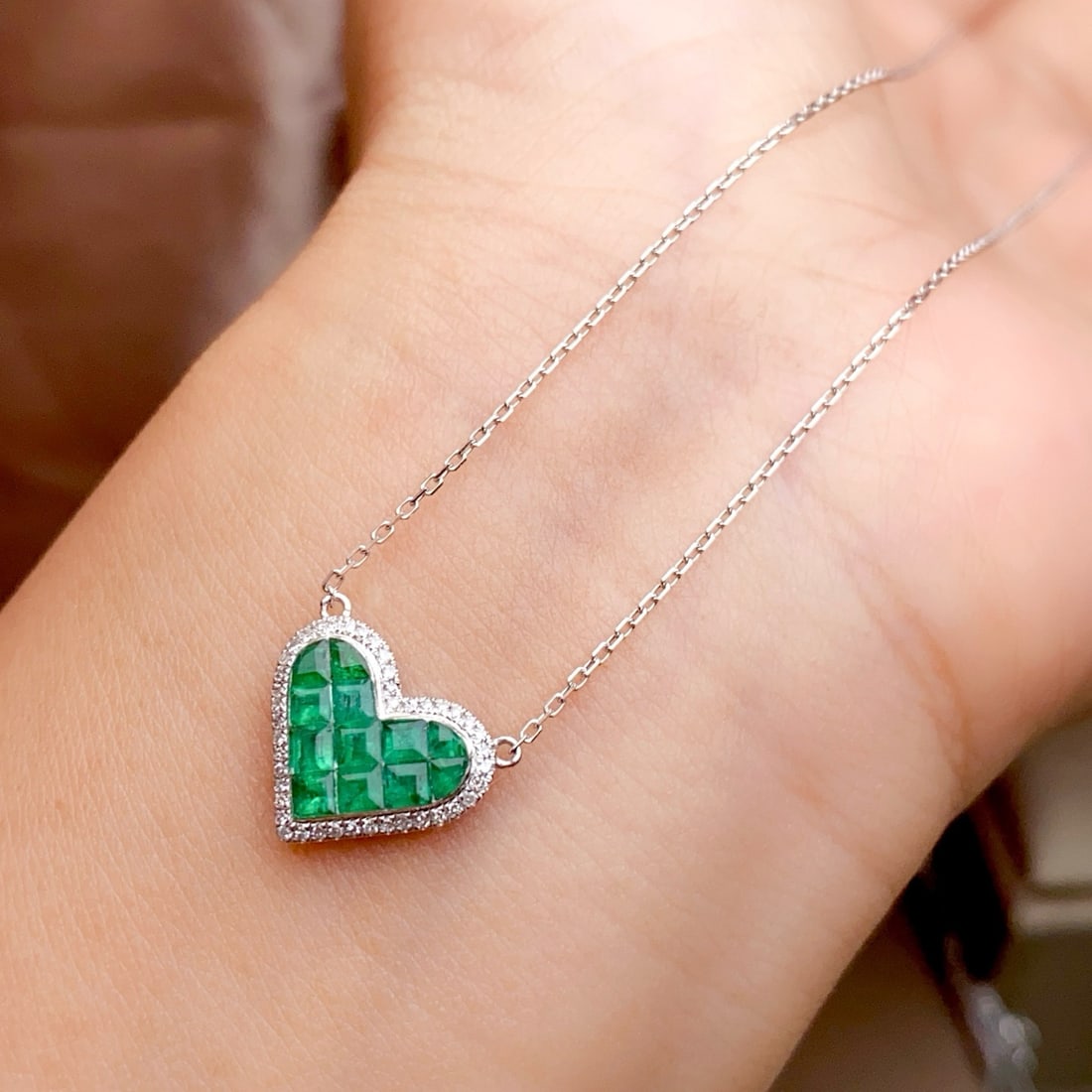 14k Gold 1.30 Ct Natural Emerald & Diamond Necklace - 3