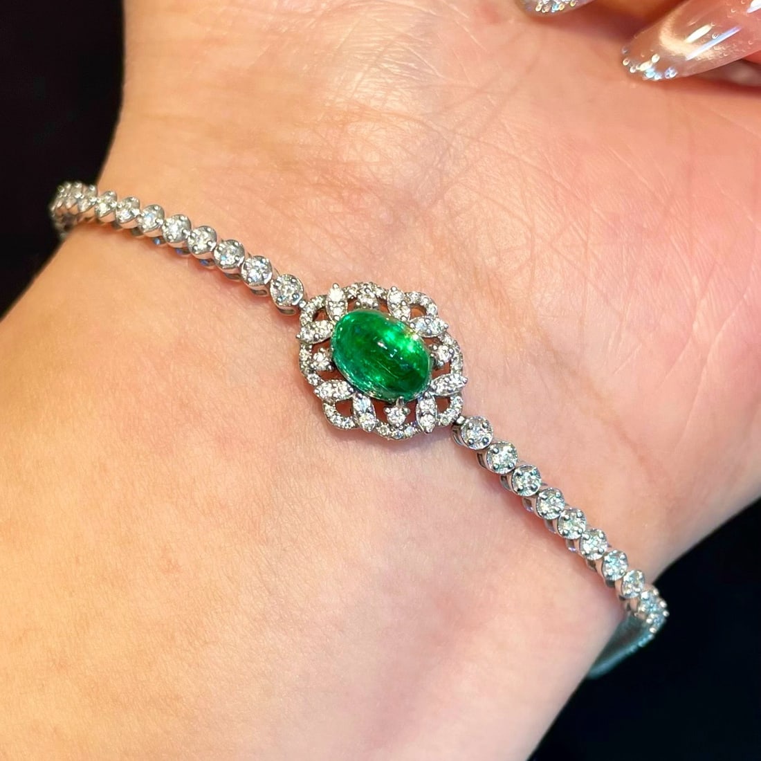 14k Gold 2.85 Ctw Natural Emerald & Diamond Bracelet - 5