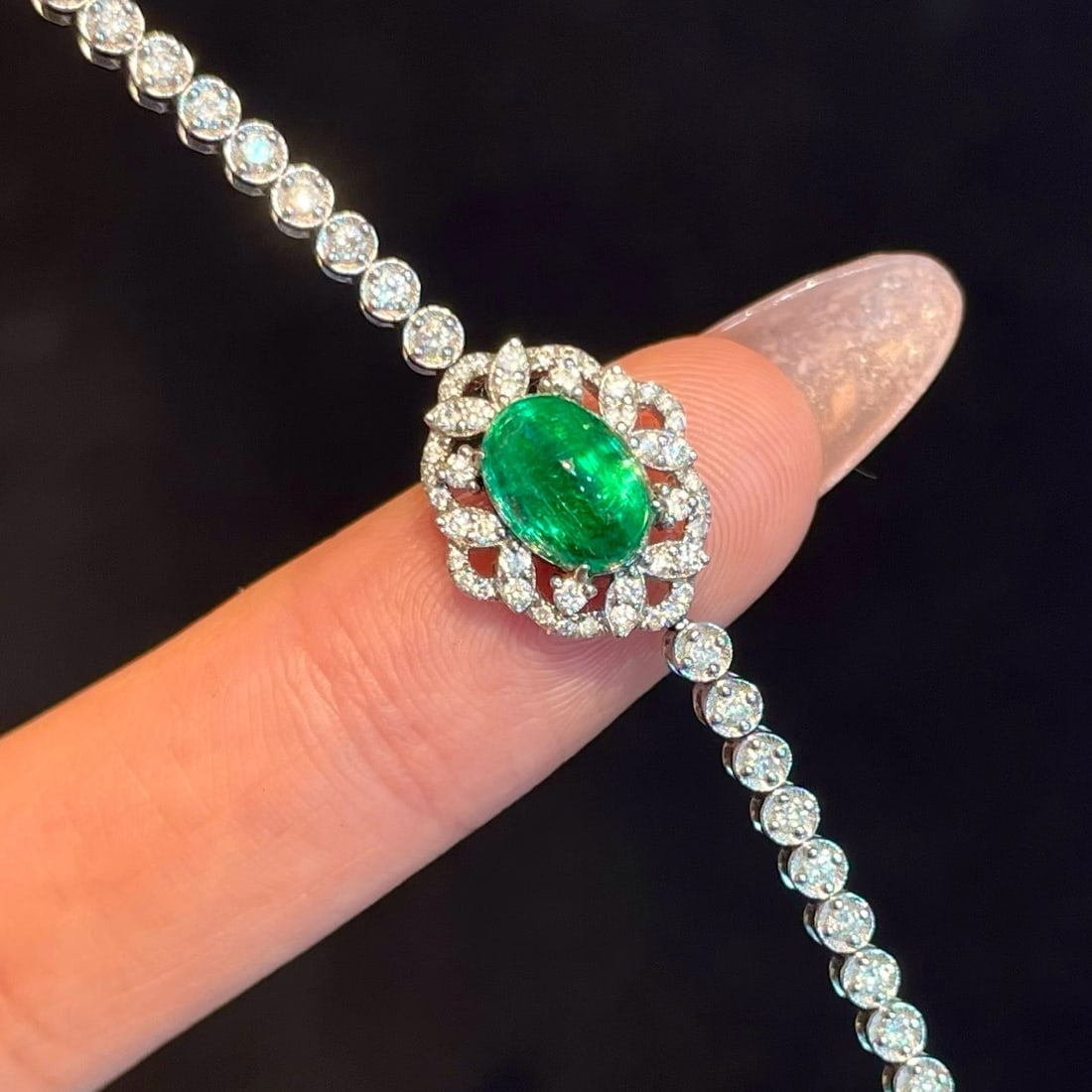 14k Gold 2.85 Ctw Natural Emerald & Diamond Bracelet - 6
