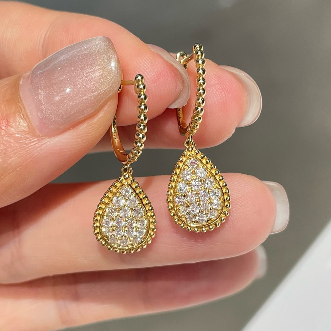 14k Gold 0.45 Ct Natural H Diamond Earrings: Ref:231178229 // gold content:14k gold // main gemstone:diamond // shape:round // carat weight:0. 45ct // clarity grade:vs-si // color:h // treatment:natural // cut grade:g // Condition: New Low