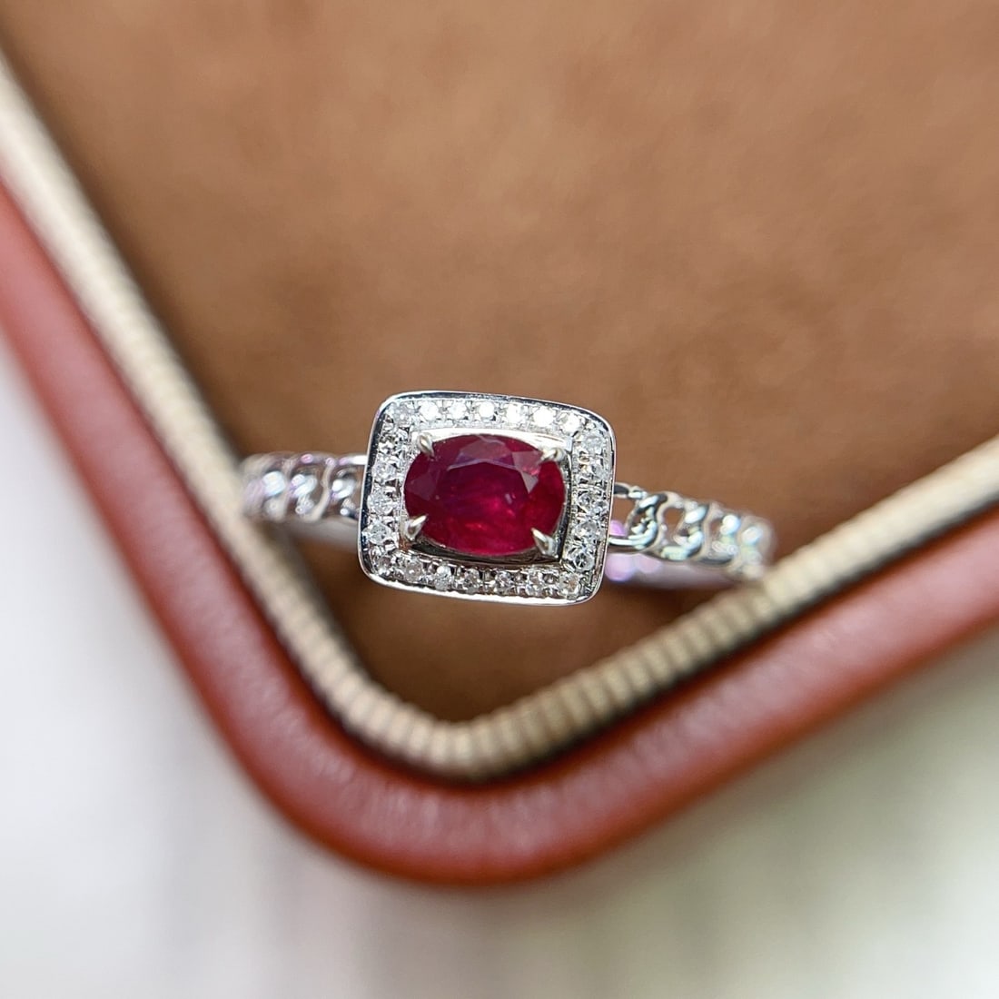 14k Gold 0.45 Ct Natural Ruby & Diamond Ring: Ref:231178233 // gold content:14k gold // ring size:7. 25us // // main gemstone:ruby // shape:oval // carat weight:0. 45ct // color:red // treatment:natural // // adjacent gemstone 2 : diamond //
