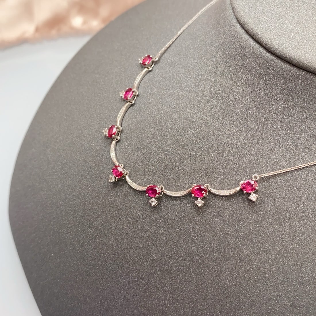 14k Gold 2.15 Ct Natural Ruby & Diamond Necklace - 4