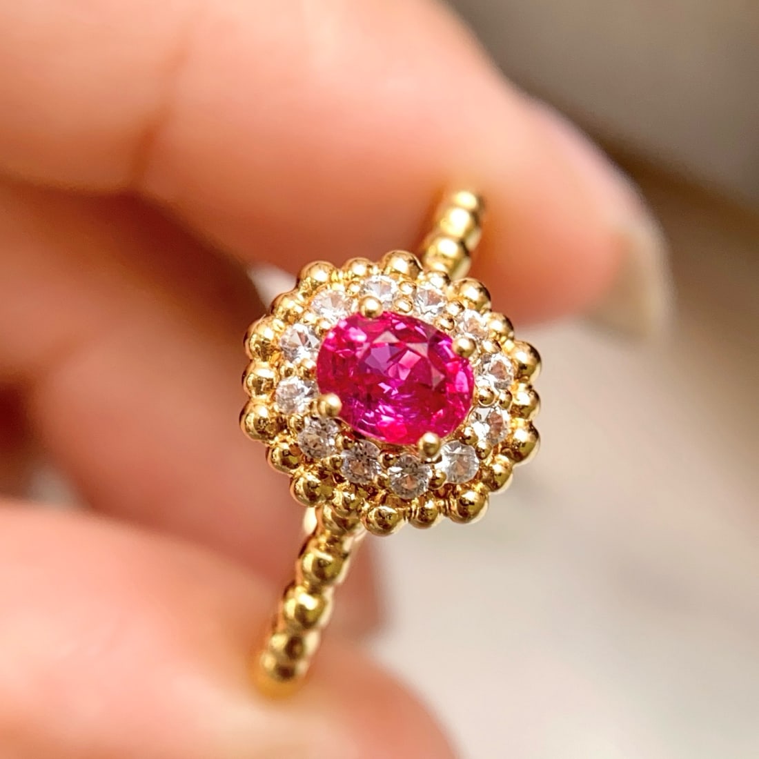 14k Gold 0.55 Ct Natural Ruby & Sapphire Ring: Ref:231178248 // gold content:14k gold // ring size:7. 25us // // main gemstone:ruby // shape:oval // carat weight:0. 55ct // color:red // treatment:natural // // adjacent gemstone 2 : sapphire //