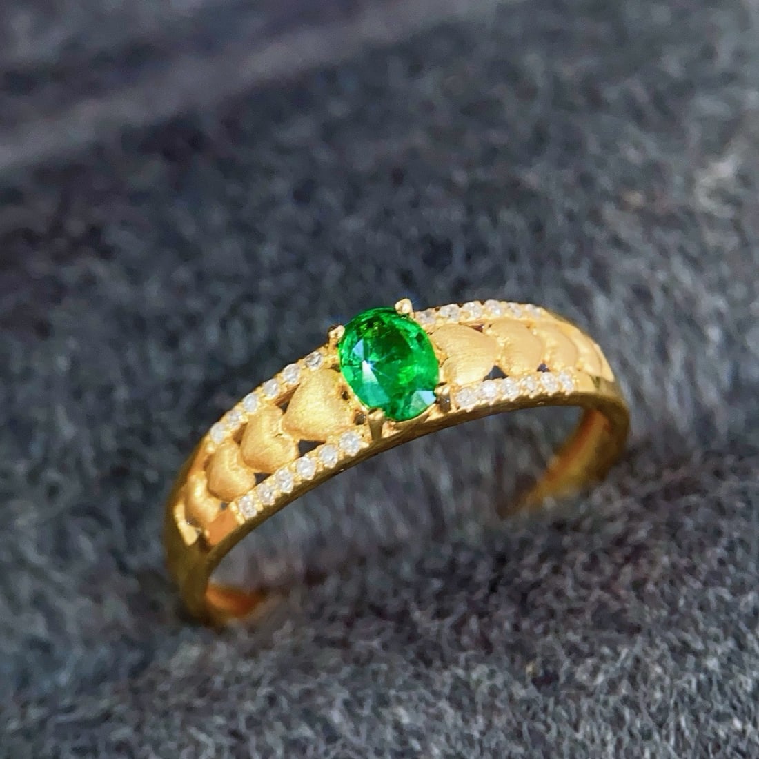 14k Gold 0.25 Ct Natural Emerald & Diamond Ring - 2