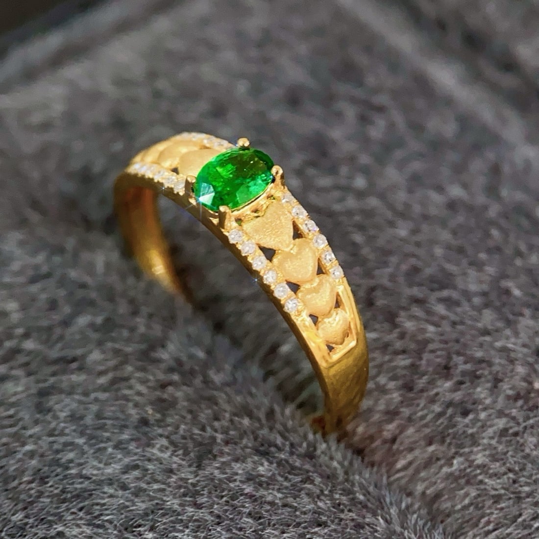 14k Gold 0.25 Ct Natural Emerald & Diamond Ring - 4