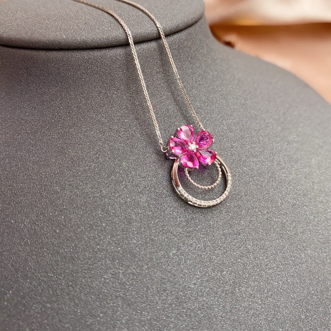 14k Gold 2.00 Ct Natural Ruby & Diamond Necklace - 5