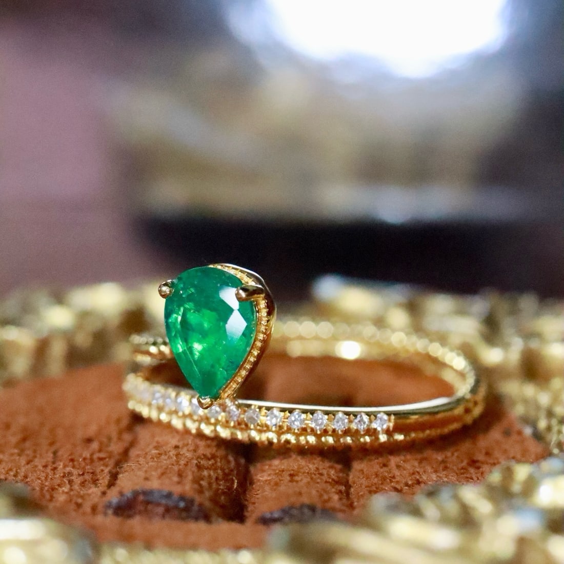 14k Gold 0.56 Ctw Natural Emerald & Diamond Ring - 2