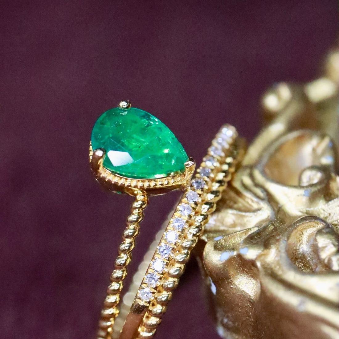 14k Gold 0.56 Ctw Natural Emerald & Diamond Ring - 4