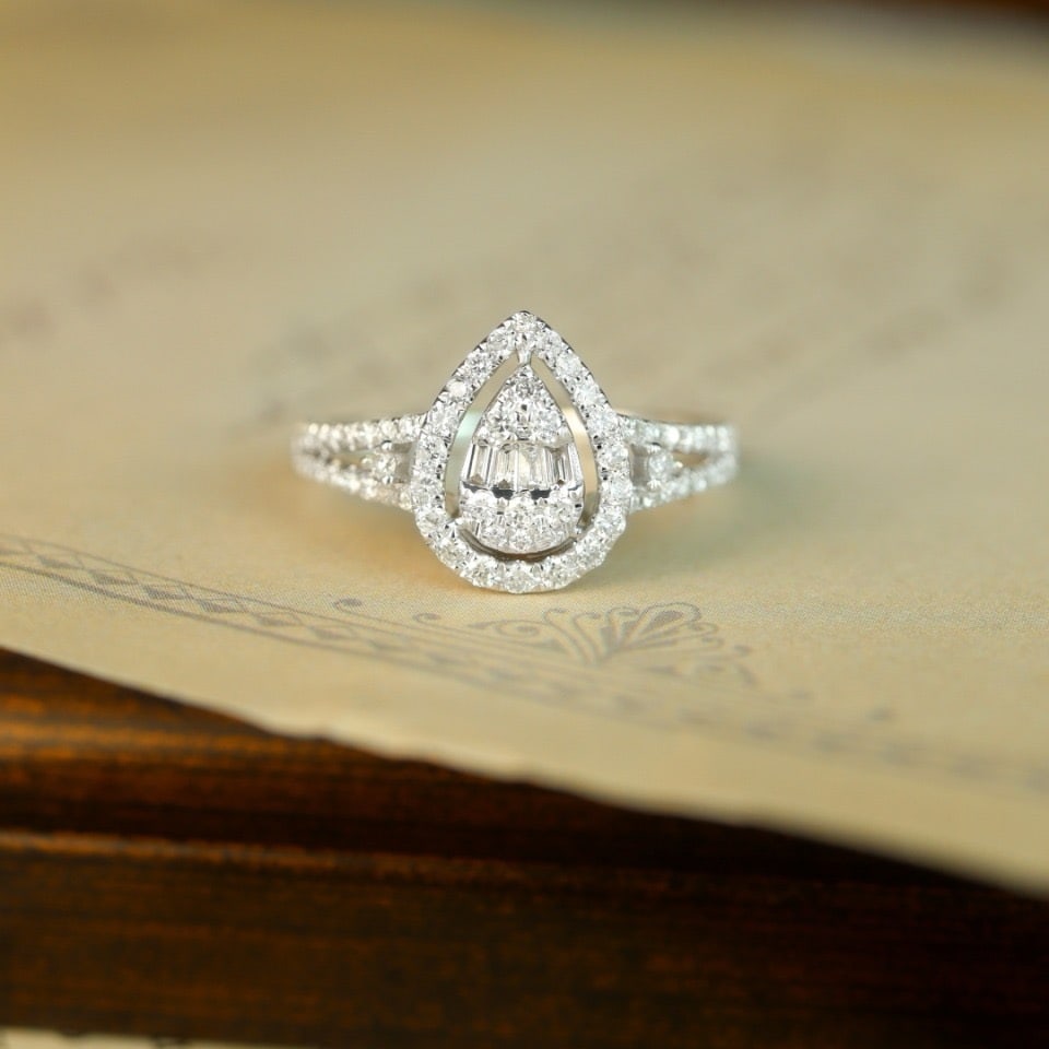 14k Gold 0.68 Ct Natural H Diamond Ring - 4