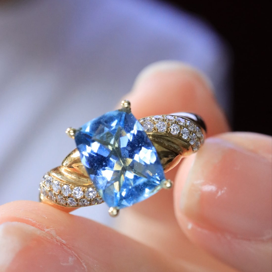 14k Gold 1.73 Ctw Natural Aquamarine & Diamond Ring: Ref:231178295 // gold content:14k gold // ring size:7. 25us // // main gemstone:aquamarine // shape:cushion // carat weight:1. 55ct // color:santa maria color // treatment:natural // // adjacent